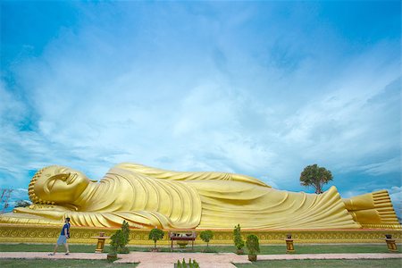 Sleeping Buddha Statue in Thailand Foto de stock - Super Valor sin royalties y Suscripción, Código: 400-07951971