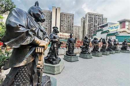 Chinese Zodiac statues at Sik Sik Yuen Wong Tai Sin Temple Kowloon in Hong Kong Fotografie stock - Microstock e Abbonamento, Codice: 400-07952590