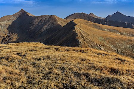 simsearch:400-07302061,k - landscape in Charpathian Mountains of Moldoveanu, the highest summits of Romania (Moldoveanu 2544 m) Foto de stock - Royalty-Free Super Valor e Assinatura, Número: 400-07952878