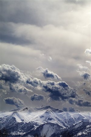 simsearch:400-07211845,k - Mountains in evening and cloudy sky. Caucasus Mountains. Georgia, view from ski resort Gudauri. Stockbilder - Microstock & Abonnement, Bildnummer: 400-07953548