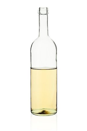 simsearch:400-04711939,k - Transparent wine bottle without label isolated on white background with clipping path. Photographie de stock - Aubaine LD & Abonnement, Code: 400-07974239