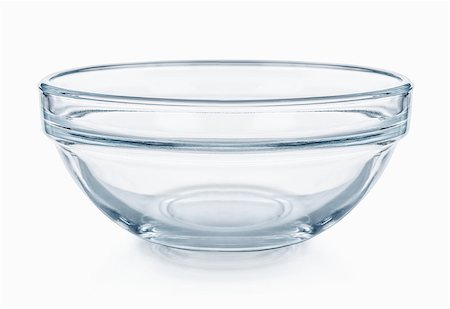 Glassware. Empty salad bowl on a white background Photographie de stock - Aubaine LD & Abonnement, Code: 400-07977244