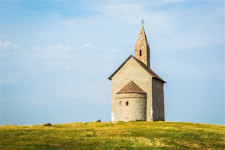 st michael - Old Roman Catholic Church of St. Michael the Archangel on the Hill in Drazovce, Slovakia Photographie de stock - Aubaine LD & Abonnement, Code: 400-07978317