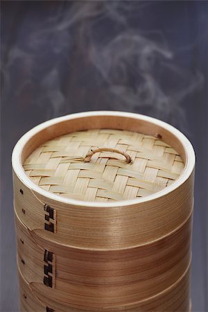 simsearch:400-04025064,k - yum cha, dim sum, chinese food in bamboo steamer, unknown contents Stock Photo - Budget Royalty-Free & Subscription, Code: 400-07978735