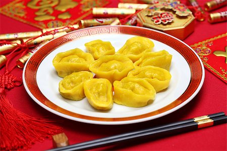 simsearch:400-07290680,k - homemade chinese gold ingot dumplings isolated on white background, new year food, spring festival food Stock Photo - Budget Royalty-Free & Subscription, Code: 400-07978743