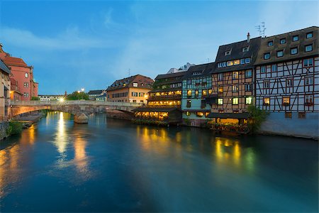 simsearch:400-06692847,k - The Petite-France area in the center of Strasbourg. Photographie de stock - Aubaine LD & Abonnement, Code: 400-07973099