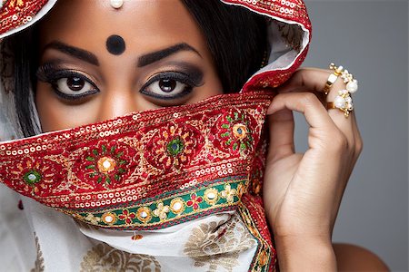 Exotic Indian bride dressed up for wedding ceremony Stock Photo - Budget Royalty-Free & Subscription, Code: 400-07984015