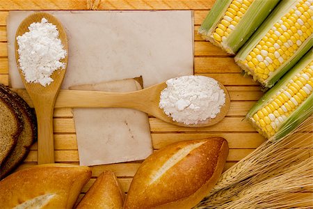 simsearch:400-07993665,k - Ingredients for baking bread - flour, corn and wheat. Fotografie stock - Microstock e Abbonamento, Codice: 400-07984419