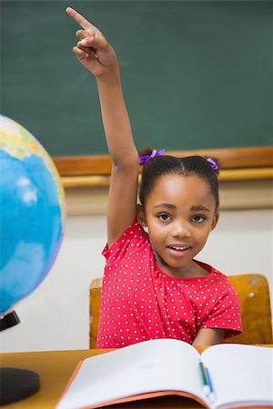 simsearch:400-07991069,k - Pupil raising her hand during class at elementary school Foto de stock - Royalty-Free Super Valor e Assinatura, Número: 400-07990977