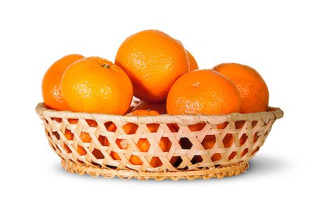 simsearch:400-05046087,k - Full Basket Of Ripe Tangerine Isolated On White Background Stockbilder - Microstock & Abonnement, Bildnummer: 400-07993587