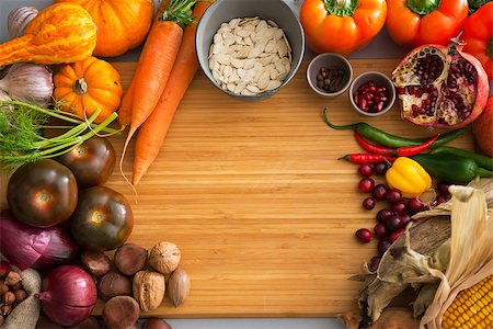 Closeup on autumn vegetables on cutting board Stock Photo - Budget Royalty-Free & Subscription, Code: 400-08015722