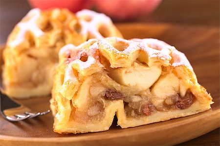 Apple Strudel with Raisins Stock Photo - Budget Royalty-Free & Subscription, Code: 400-08016168