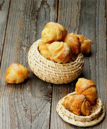 simsearch:400-07420117,k - Stack of Croissant Cookies with Jam in Wicker Bowls closeup on Wooden background Stock Photo - Budget Royalty-Free & Subscription, Code: 400-08016777