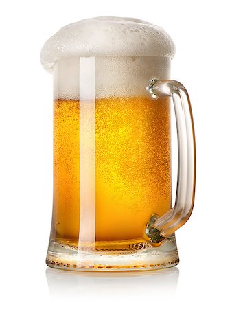 simsearch:400-05260769,k - Mug of light beer isolated on a white background Foto de stock - Royalty-Free Super Valor e Assinatura, Número: 400-08021372