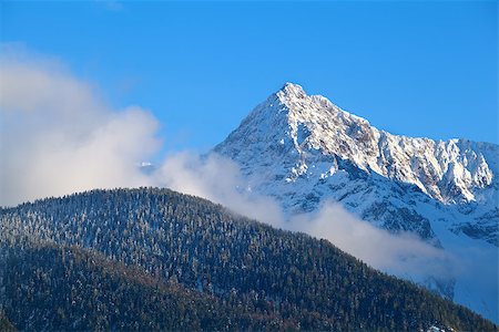 simsearch:400-07748171,k - mountain peak over blue sky in winter, Germany Foto de stock - Super Valor sin royalties y Suscripción, Código: 400-08034758