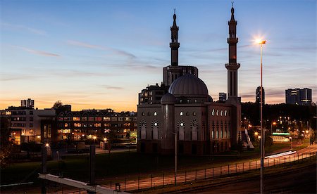 simsearch:400-08044357,k - Essalam Mosque. Rotterdam, South Holland, Netherlands Foto de stock - Super Valor sin royalties y Suscripción, Código: 400-08034795