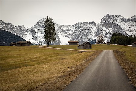 Buckelwiesen with Karwendel Mountains, Bavaria, Germany Foto de stock - Royalty-Free Super Valor e Assinatura, Número: 400-08035110