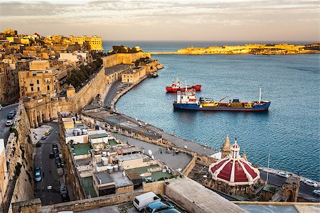 Aerial View on Valletta and Grand Harbour from Barrakka Gerdens, Malta Stock Photo - Budget Royalty-Free & Subscription, Code: 400-08035510