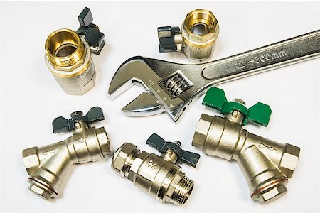 simsearch:400-08784542,k - wrench and valve lying around on a white background Stockbilder - Microstock & Abonnement, Bildnummer: 400-08036087