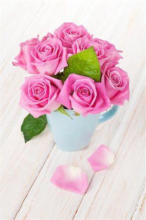 simsearch:400-08110734,k - Fresh spring garden pink roses bouquet on white wooden table Stock Photo - Budget Royalty-Free & Subscription, Code: 400-08037287