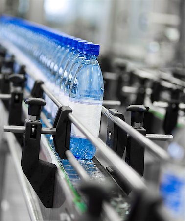 simsearch:6113-07160300,k - Close up of bottle industry Stock Photo - Budget Royalty-Free & Subscription, Code: 400-08032704