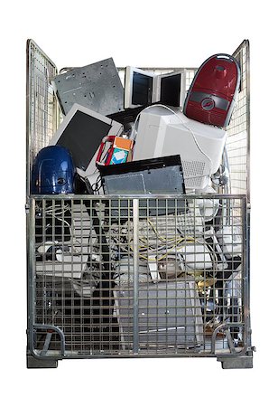 simsearch:400-05738043,k - Electronic Garbage for recycling isolated on white background Stockbilder - Microstock & Abonnement, Bildnummer: 400-08033593