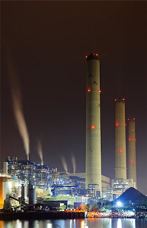 fumeuse - power station at night with smoke, hong kong Stock Photo - Budget Royalty-Free & Subscription, Code: 400-08049728