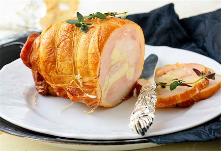 simsearch:400-04822787,k - meatloaf with turkey (chicken) with herbs and spices Stock Photo - Budget Royalty-Free & Subscription, Code: 400-08042585