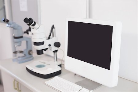 Microscope and computer in laboratory Photographie de stock - Aubaine LD & Abonnement, Code: 400-08054772