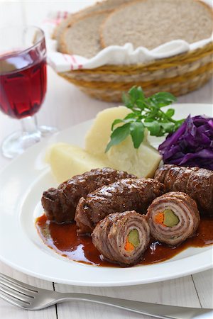 rinderrouladen, german beef roll Photographie de stock - Aubaine LD & Abonnement, Code: 400-08052294
