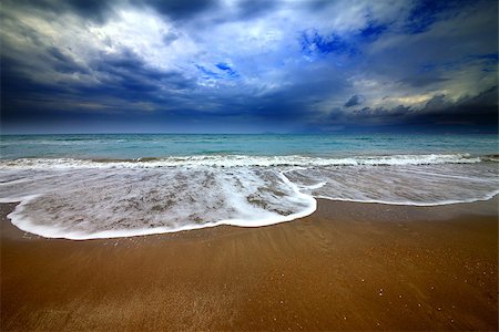 simsearch:400-07508735,k - Sea beach and storm clouds. Wide angle view. Stockbilder - Microstock & Abonnement, Bildnummer: 400-08074553