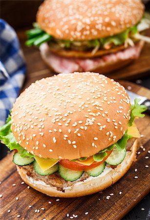 fish restaurant - Fish burger made with fish cutlet and vegetables Stock Photo - Budget Royalty-Free & Subscription, Code: 400-08074699