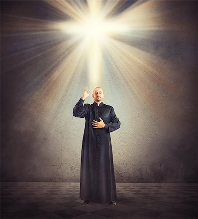 priest blessing - Priest is a blessing to the faithful Stock Photo - Budget Royalty-Free & Subscription, Code: 400-08074870