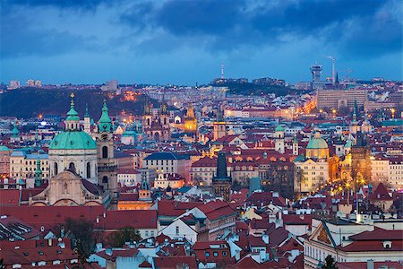 simsearch:400-08792649,k - Image of Prague, capital city of Czech Republic during twilight blue hour. Foto de stock - Super Valor sin royalties y Suscripción, Código: 400-08075287