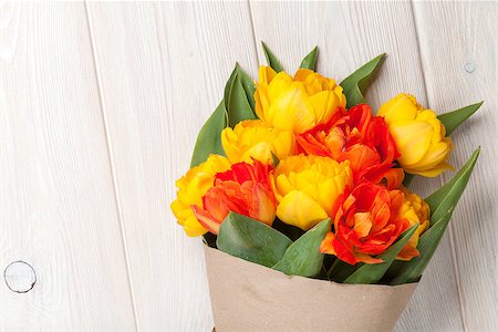 simsearch:400-08036453,k - Colorful tulips bouquet over wooden table background with copy space Stock Photo - Budget Royalty-Free & Subscription, Code: 400-08076142