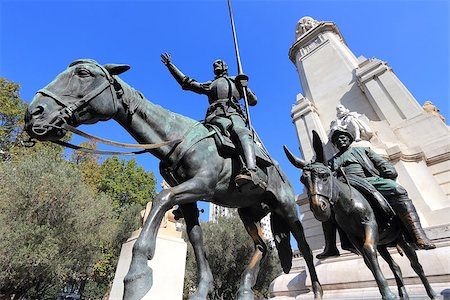 simsearch:400-04985295,k - Madrid, Spain - monuments at Plaza de Espana. Famous fictional knight, Don Quixote and Sancho Pansa from Cervantes' story. Fotografie stock - Microstock e Abbonamento, Codice: 400-08070894
