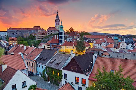 simsearch:400-06949087,k - Image of Cesky Krumlov, located in southern Czech Republic during sunset. Foto de stock - Super Valor sin royalties y Suscripción, Código: 400-08071024