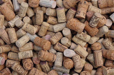 france cellar - an assortment of French wine corks Stock Photo - Budget Royalty-Free & Subscription, Code: 400-08072307