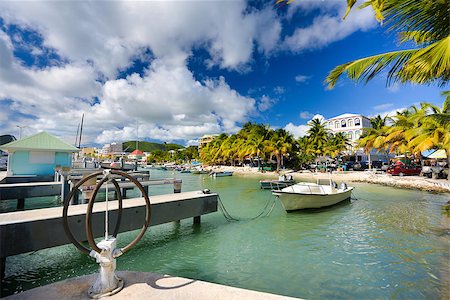 philipsburg - St. Maarten with beautiful sky and boats Photographie de stock - Aubaine LD & Abonnement, Code: 400-08072427