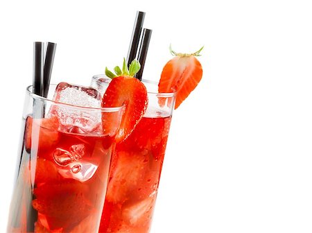 simsearch:400-08373093,k - glasses of strawberry cocktail with ice isolated on white background with strawberry on top and space for text Foto de stock - Royalty-Free Super Valor e Assinatura, Número: 400-08094046