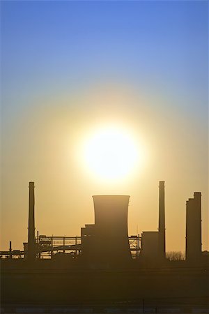 environmental issues petrochemicals - silhouette of industrial factory at sunset, Arcelor Mittal Galati Stock Photo - Budget Royalty-Free & Subscription, Code: 400-08097000