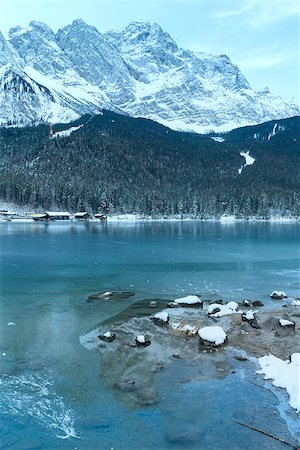 Eibsee lake winter view, Bavaria, Germany. Photographie de stock - Aubaine LD & Abonnement, Code: 400-08098711