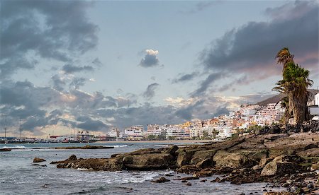 simsearch:400-08334120,k - Los Cristianos coast. Tenerife, Canary Islands. Spain Foto de stock - Royalty-Free Super Valor e Assinatura, Número: 400-08093549