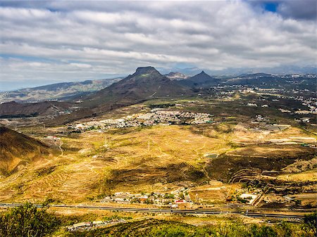 simsearch:400-08034641,k - Aerial view to the Roque del Conde. Arona, Tenerife, Canary Islands. Spain Foto de stock - Royalty-Free Super Valor e Assinatura, Número: 400-08093572
