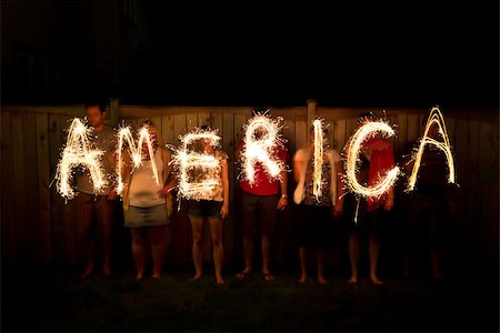 The word America in sparklers as part of Independance Day (July 4th) celebration Photographie de stock - Aubaine LD & Abonnement, Code: 400-08107419