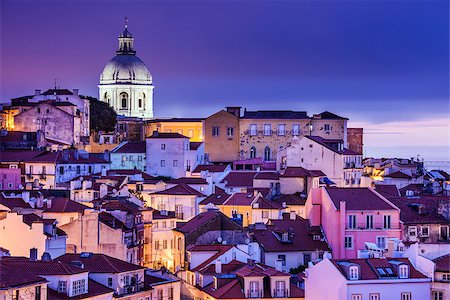 simsearch:400-07326929,k - Lisbon, Portugal skyline at Alfama, the oldest district of the city. Foto de stock - Royalty-Free Super Valor e Assinatura, Número: 400-08107457