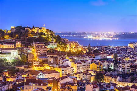 Lisbon, Portugal skyline at Sao Jorge Castle. Foto de stock - Super Valor sin royalties y Suscripción, Código: 400-08107494