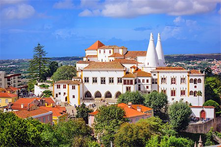 royal palace - Sintra, Portugal at Sintra National Palace Photographie de stock - Aubaine LD & Abonnement, Code: 400-08107490