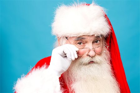 simsearch:400-05711921,k - Santa Claus looking into the camera Stock Photo - Budget Royalty-Free & Subscription, Code: 400-08109264