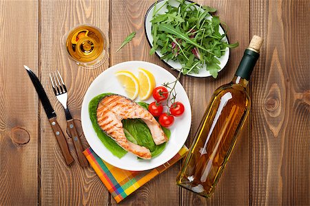 simsearch:400-04290144,k - Grilled salmon and white wine on wooden table. Top view Stock Photo - Budget Royalty-Free & Subscription, Code: 400-08110705